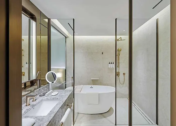 Wy Grand Ijin Отель